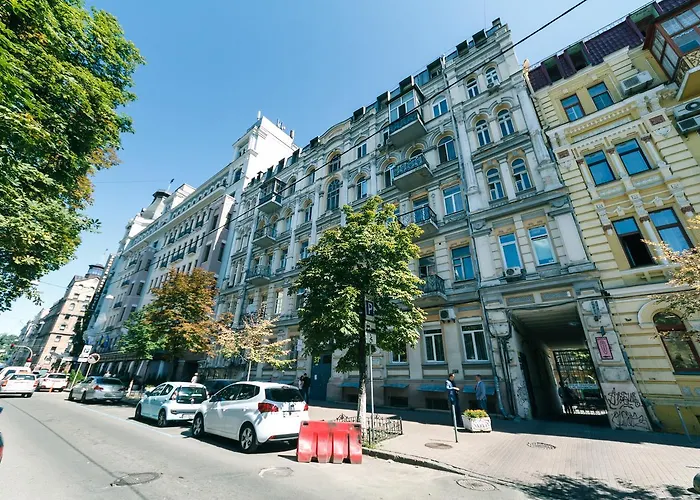VIP apartment near Kreschatyk, 31а Pushkinska Street